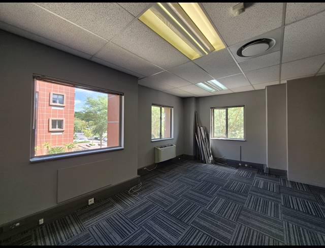 308M² OFFICE TO LET IN ILLOVO